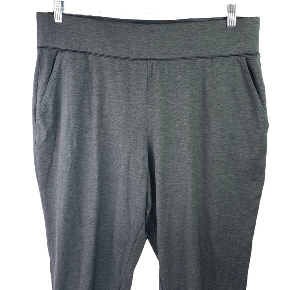 Gap Fit Brushed Tech Jersey Women's Gray Tapered Jogger Sweat Pants Size XL - Picture 4 of 7